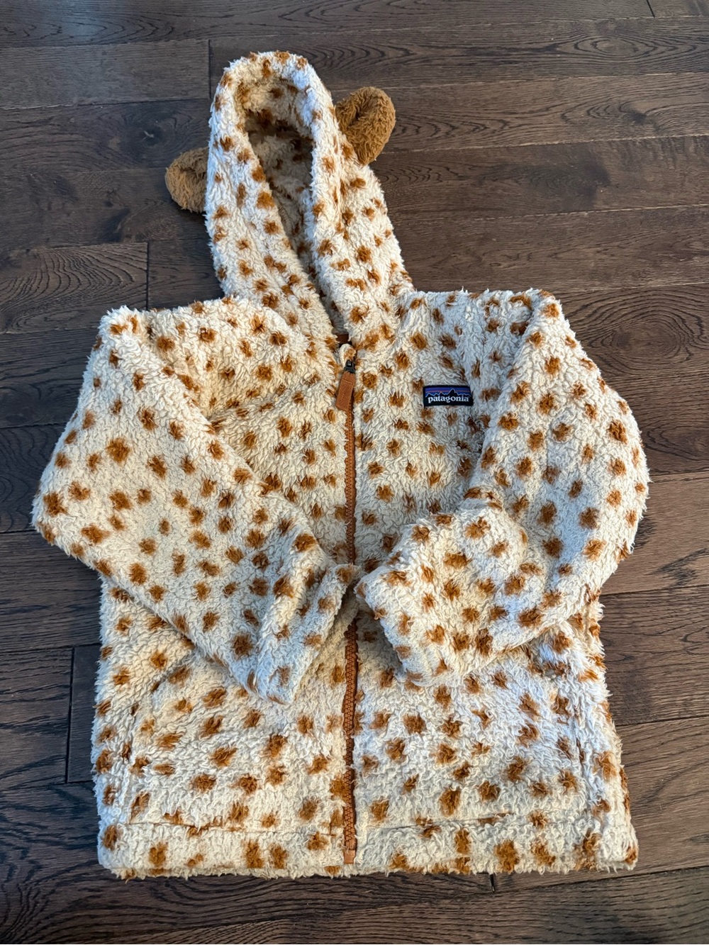 Patagonia Cream and Tan Fuzzy Hooded Kids Jacket